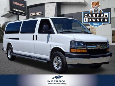 2025 Chevrolet Express Passenger 1LT