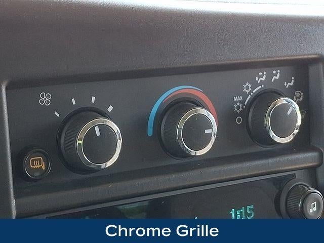 2025 Chevrolet Express Passenger 1LT