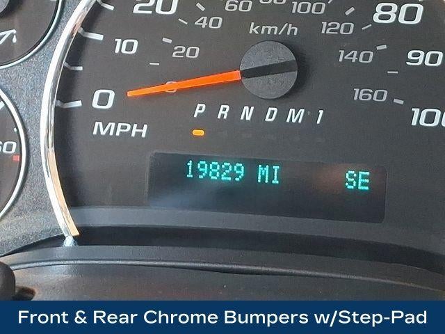 2025 Chevrolet Express Passenger 1LT