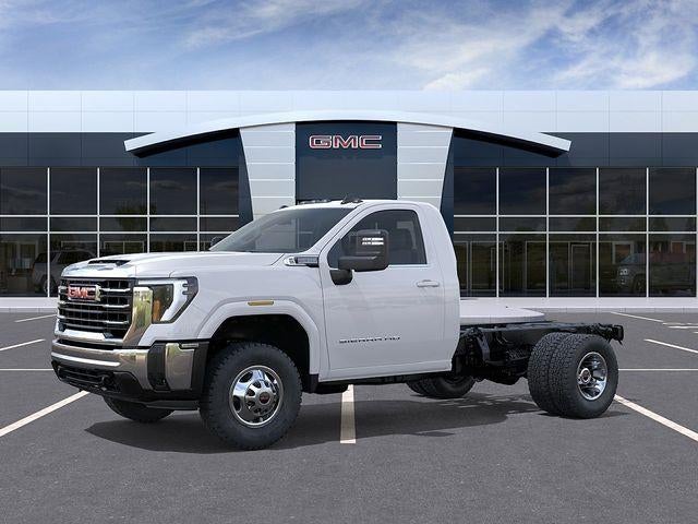 2026 GMC Sierra 3500 HD Chassis Cab SLE