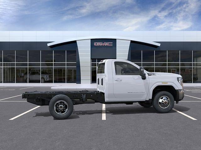 2026 GMC Sierra 3500 HD Chassis Cab SLE