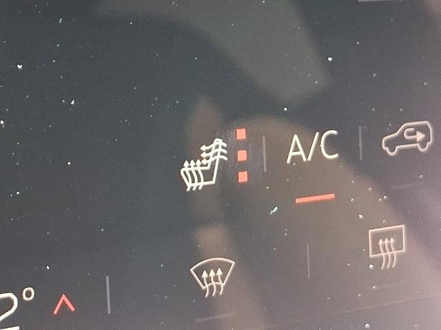 2025 GMC Acadia AT4
