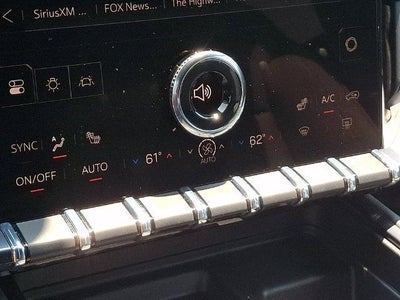 2025 GMC Acadia AT4