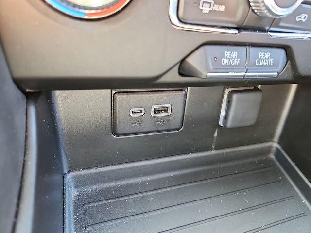 2024 GMC Yukon SLE