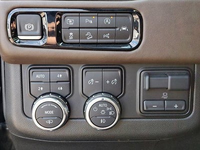 2025 GMC Yukon Denali Ultimate