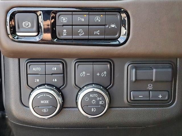 2025 GMC Yukon Denali Ultimate