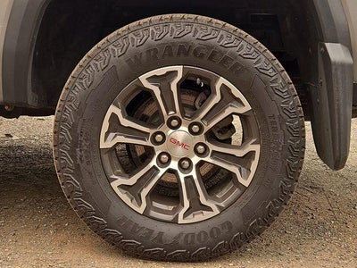 2023 GMC Canyon AT4