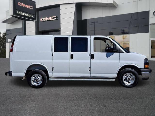 2025 GMC Savana Cargo Base
