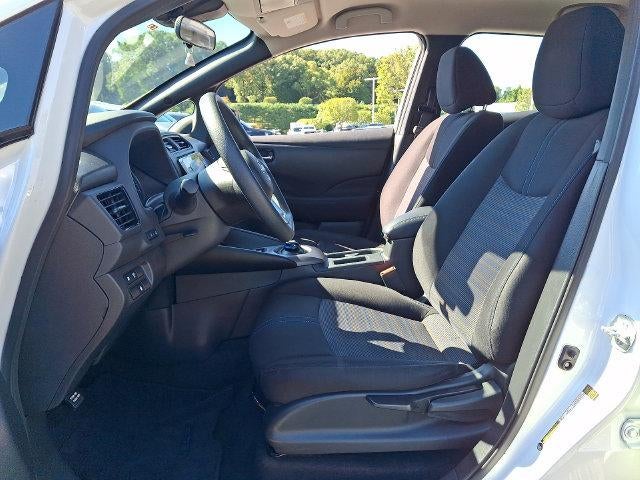 2025 Nissan LEAF S