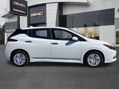 2025 Nissan LEAF S