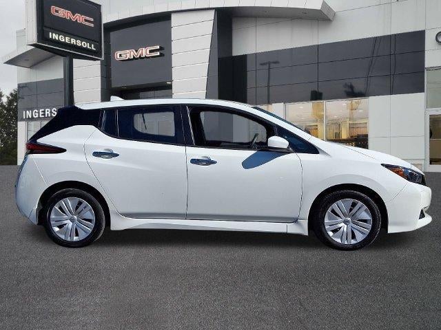 2025 Nissan LEAF S