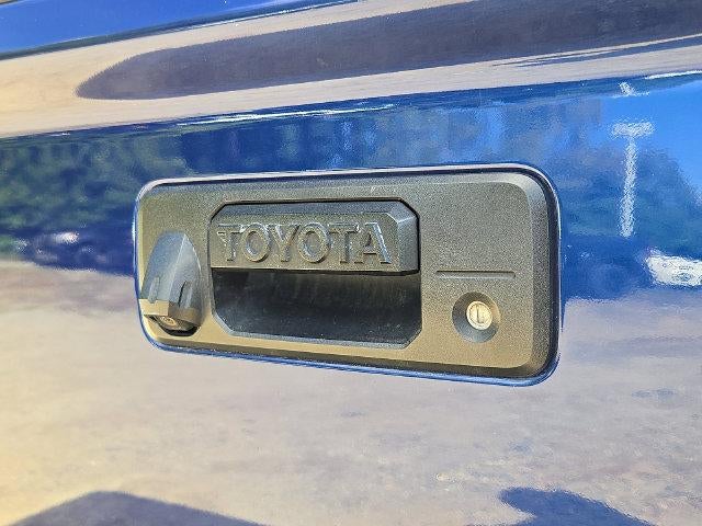 2014 Toyota Tundra 4WD Truck SR