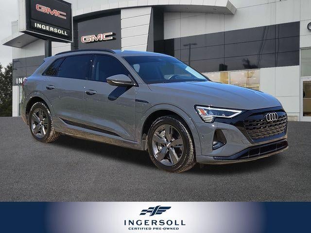 2024 Audi Q8 e-tron Prestige