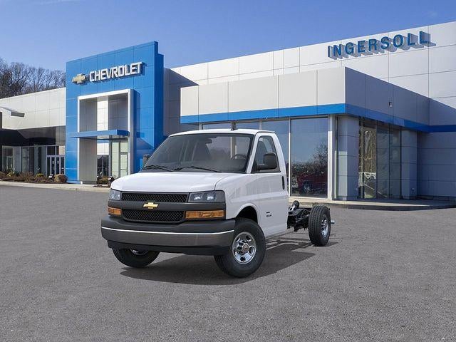 2025 Chevrolet Express Cutaway 3500 Base