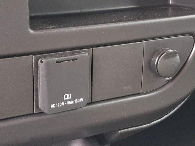 2025 Chevrolet Express Cutaway 3500 Base