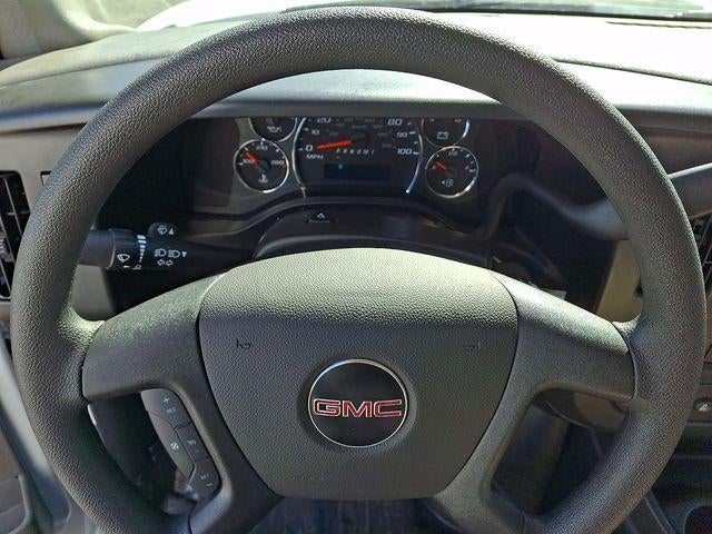 2025 GMC Savana Cutaway 3500 Base