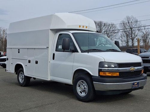 2026 Chevrolet Express Cutaway 3500 Base