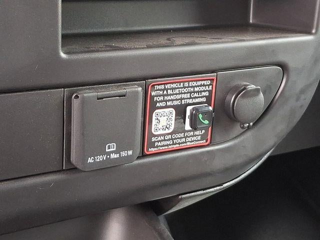 2025 Chevrolet Express Cutaway 3500 Base