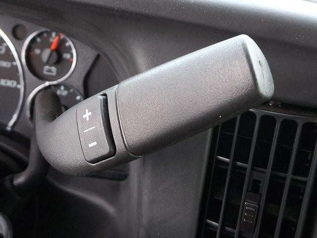 2025 Chevrolet Express Cutaway 3500 Base