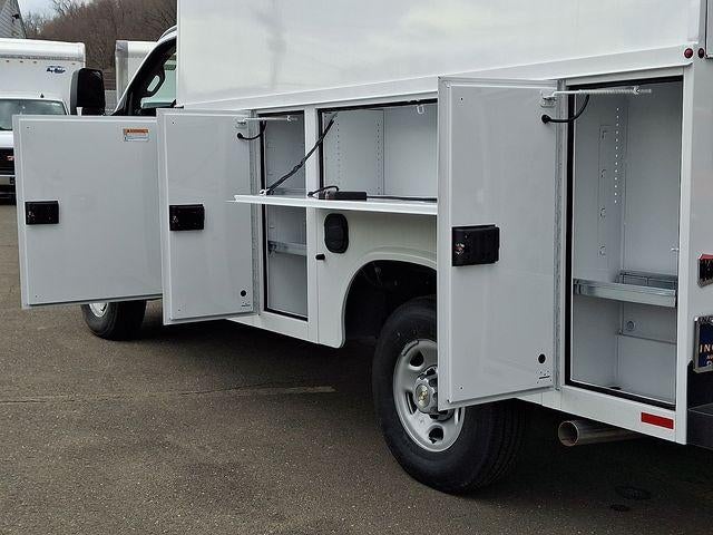 2026 Chevrolet Express Cutaway 3500 Base