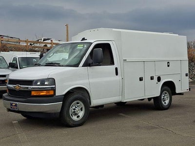 2026 Chevrolet Express Cutaway 3500 Base