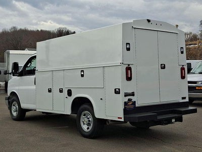 2026 Chevrolet Express Cutaway 3500 Base