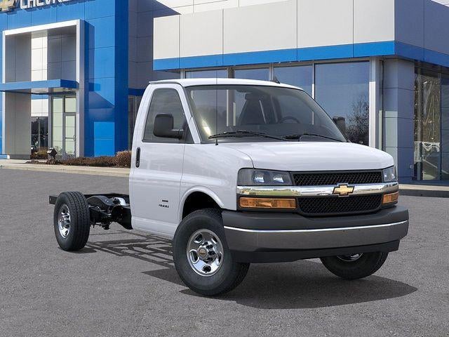 2026 Chevrolet Express Cutaway 3500 Base