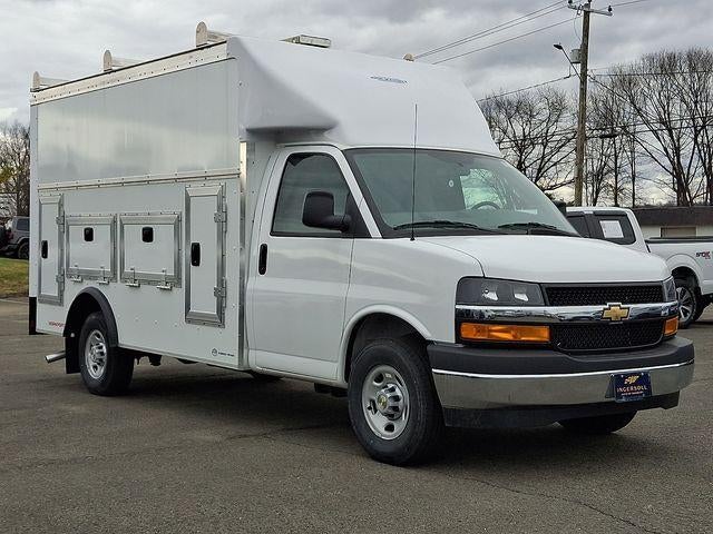 2026 Chevrolet Express Cutaway 3500 Base