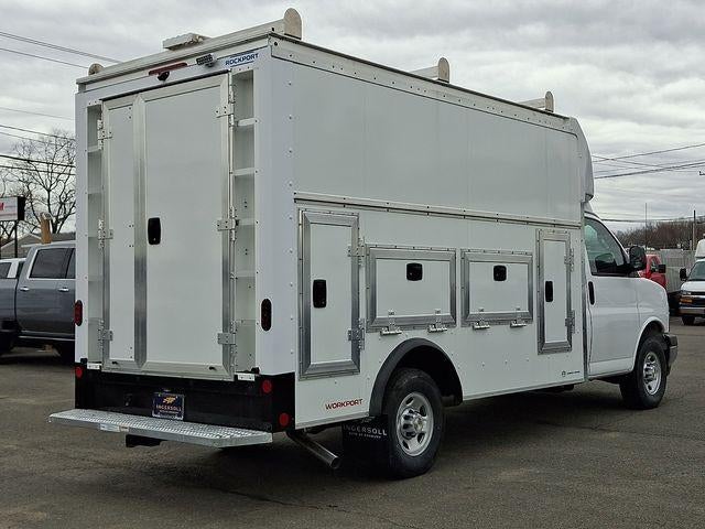 2026 Chevrolet Express Cutaway 3500 Base