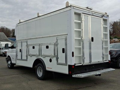 2026 Chevrolet Express Cutaway 4500 Base