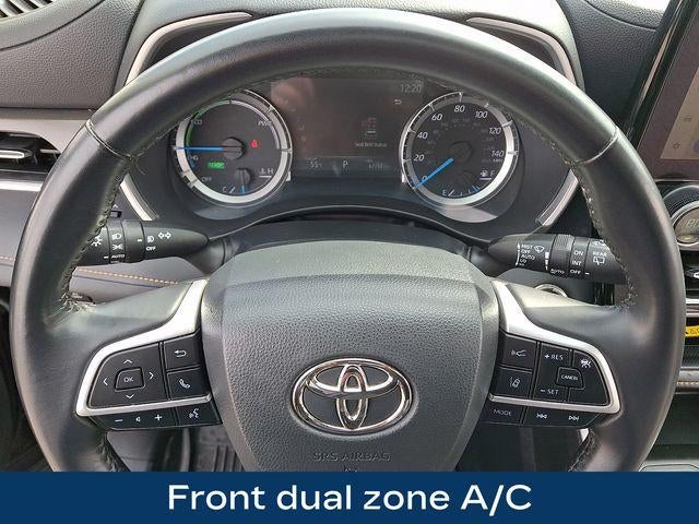 2023 Toyota Highlander Hybrid XLE Bronze