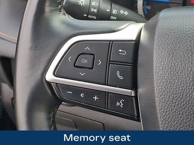 2023 Toyota Highlander Hybrid XLE Bronze