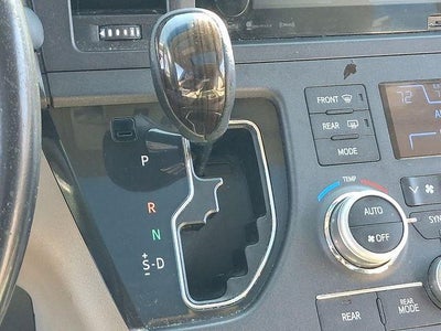 2016 Toyota Sienna Limited 7 Passenger