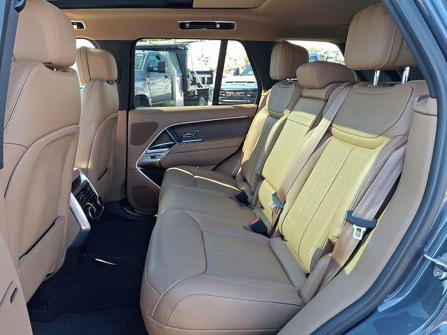 2025 Land Rover Range Rover P400 SE