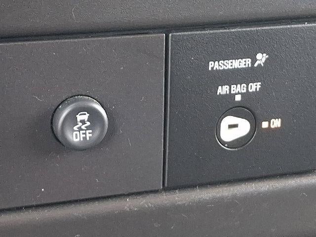 2025 Chevrolet Express Cargo Base