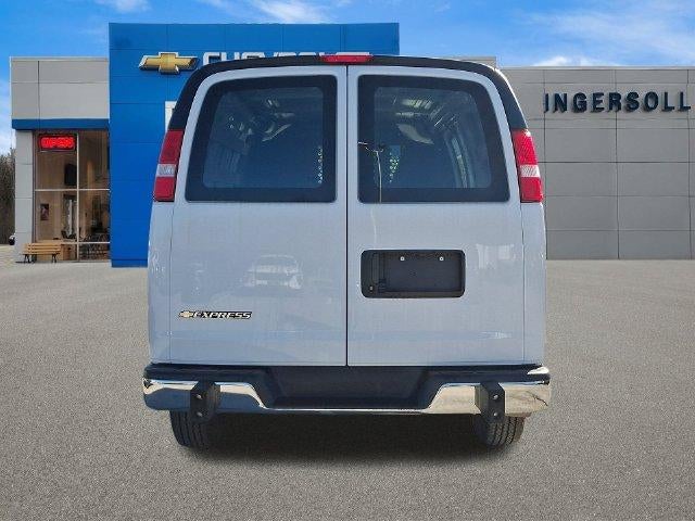 2025 Chevrolet Express Cargo Base