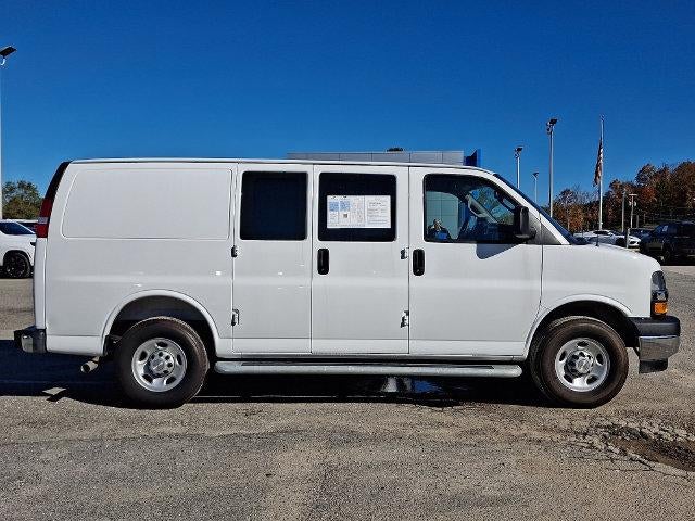 2025 Chevrolet Express Cargo Base
