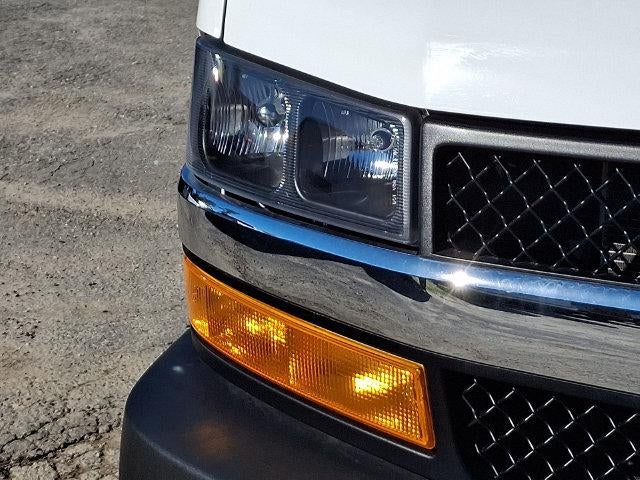 2025 Chevrolet Express Cargo Base