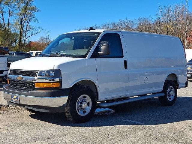 2025 Chevrolet Express Cargo Base