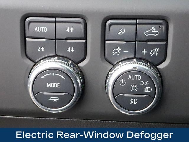 2025 GMC Sierra 3500 HD AT4