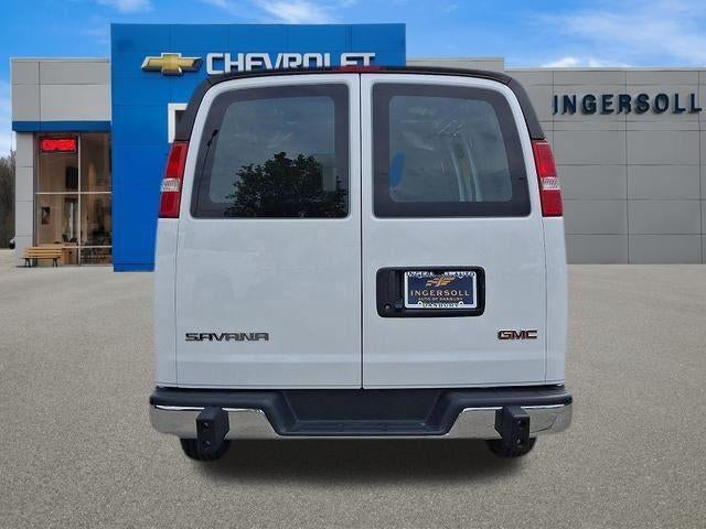 2025 GMC Savana Cargo Base