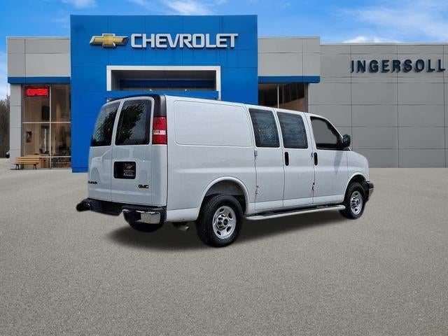 2025 GMC Savana Cargo Base
