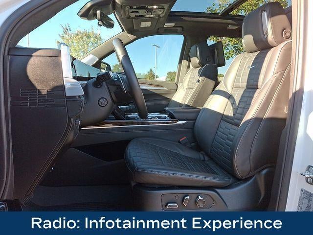 2025 Cadillac Escalade Sport Platinum