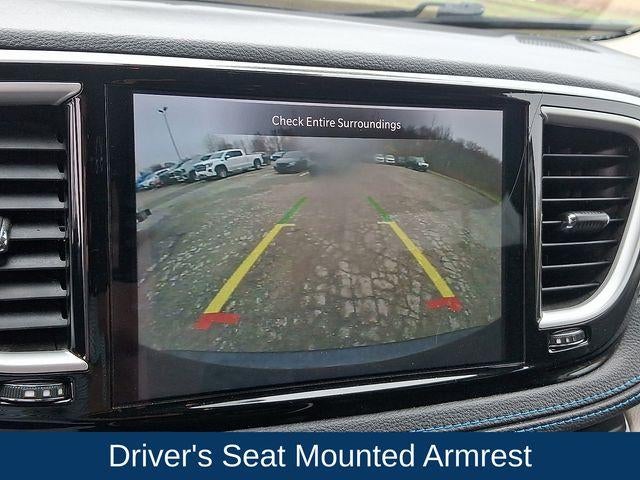 2021 Chrysler Pacifica Touring AWD