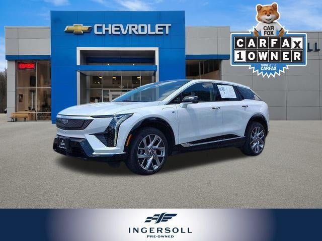 2025 Cadillac OPTIQ Luxury 2