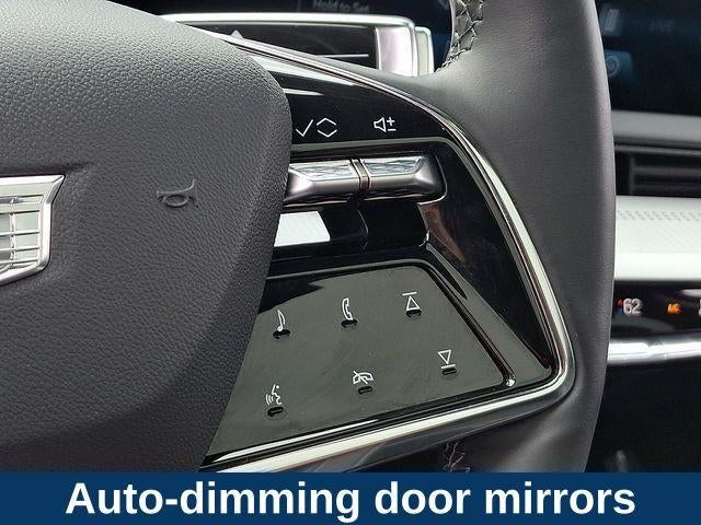 2025 Cadillac OPTIQ Luxury 2