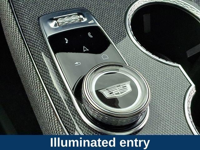 2025 Cadillac OPTIQ Luxury 2