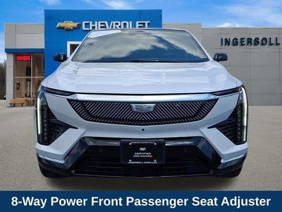 2025 Cadillac OPTIQ Luxury 2