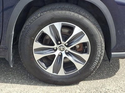 2024 Toyota Highlander Hybrid XLE
