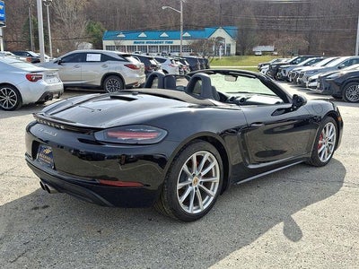 2022 Porsche 718 Boxster S